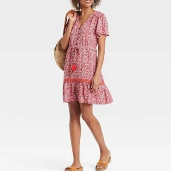 Knox Rose Dresses & Skirts - Boho Floral Dress with tassel tie Waist Size XS